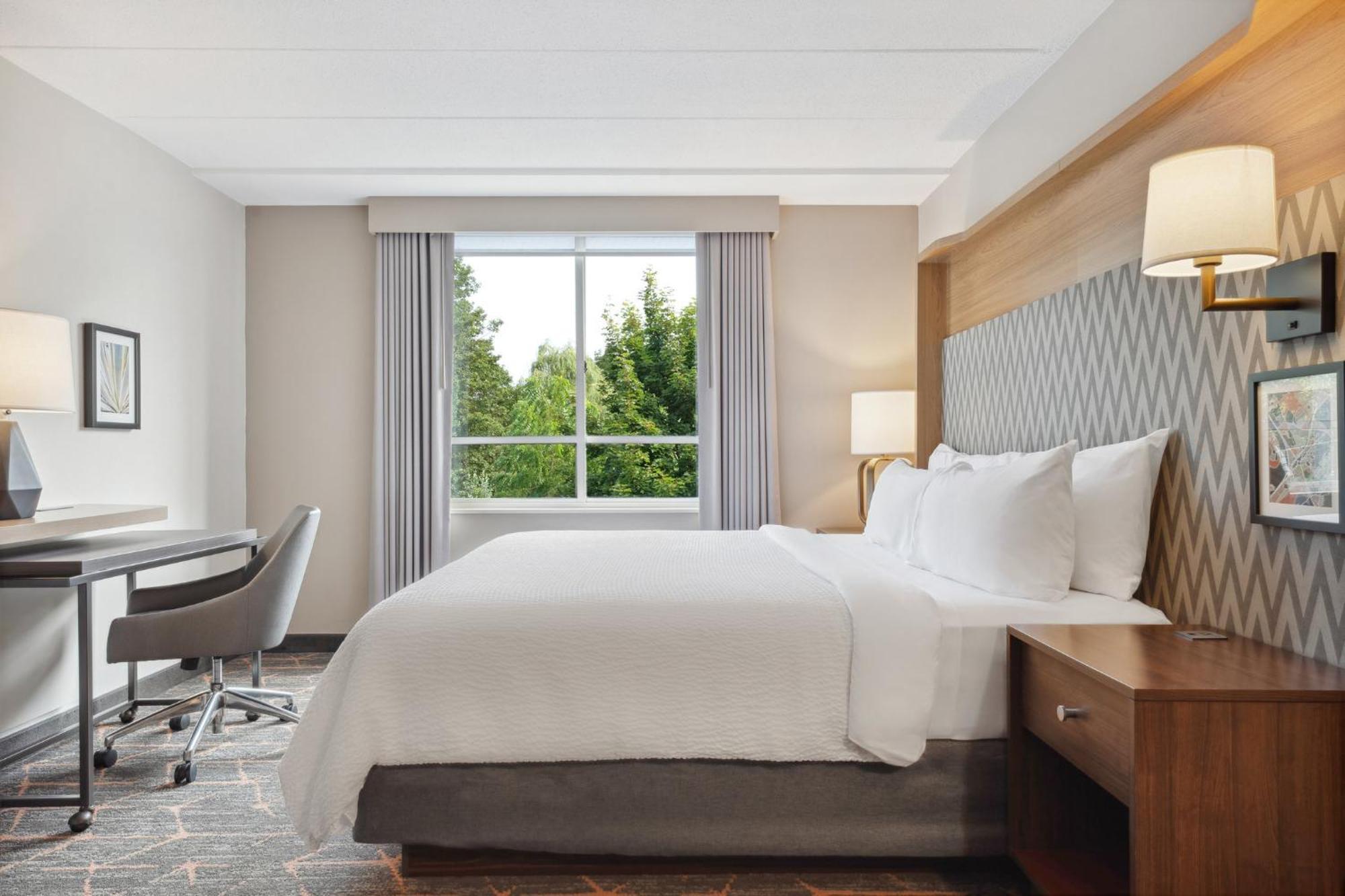 Holiday Inn Portsmouth By Ihg Экстерьер фото