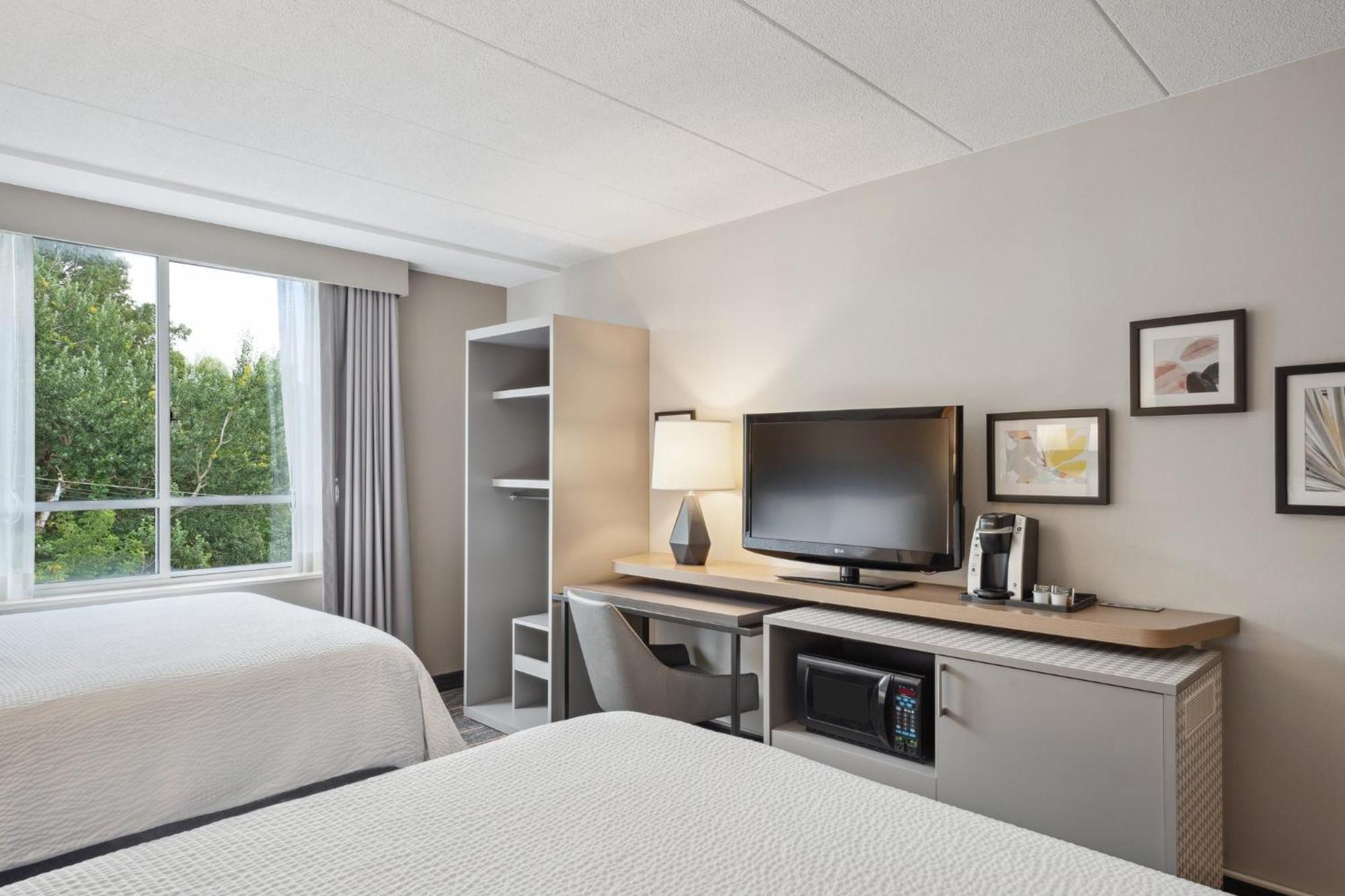 Holiday Inn Portsmouth By Ihg Экстерьер фото