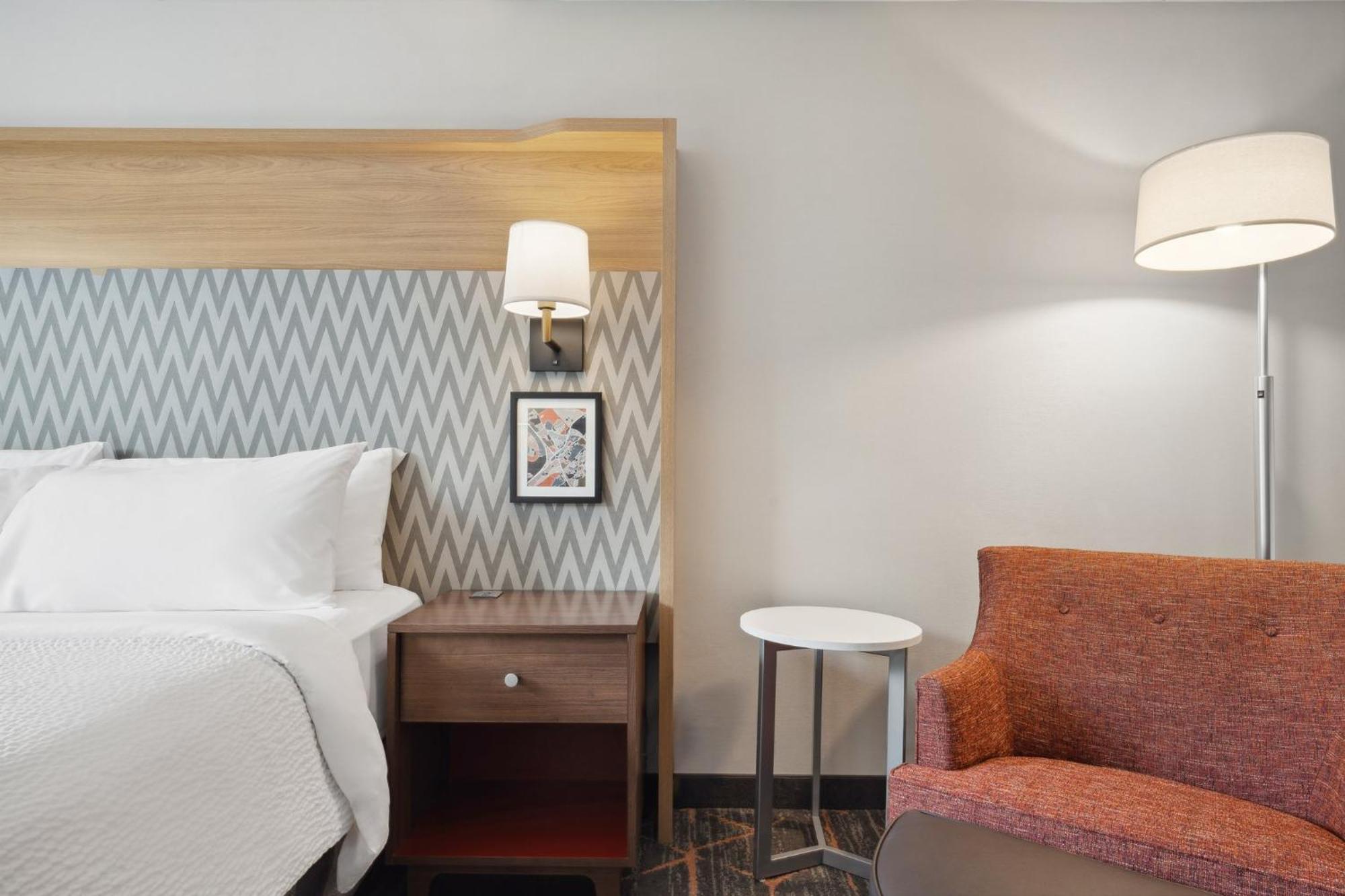 Holiday Inn Portsmouth By Ihg Экстерьер фото