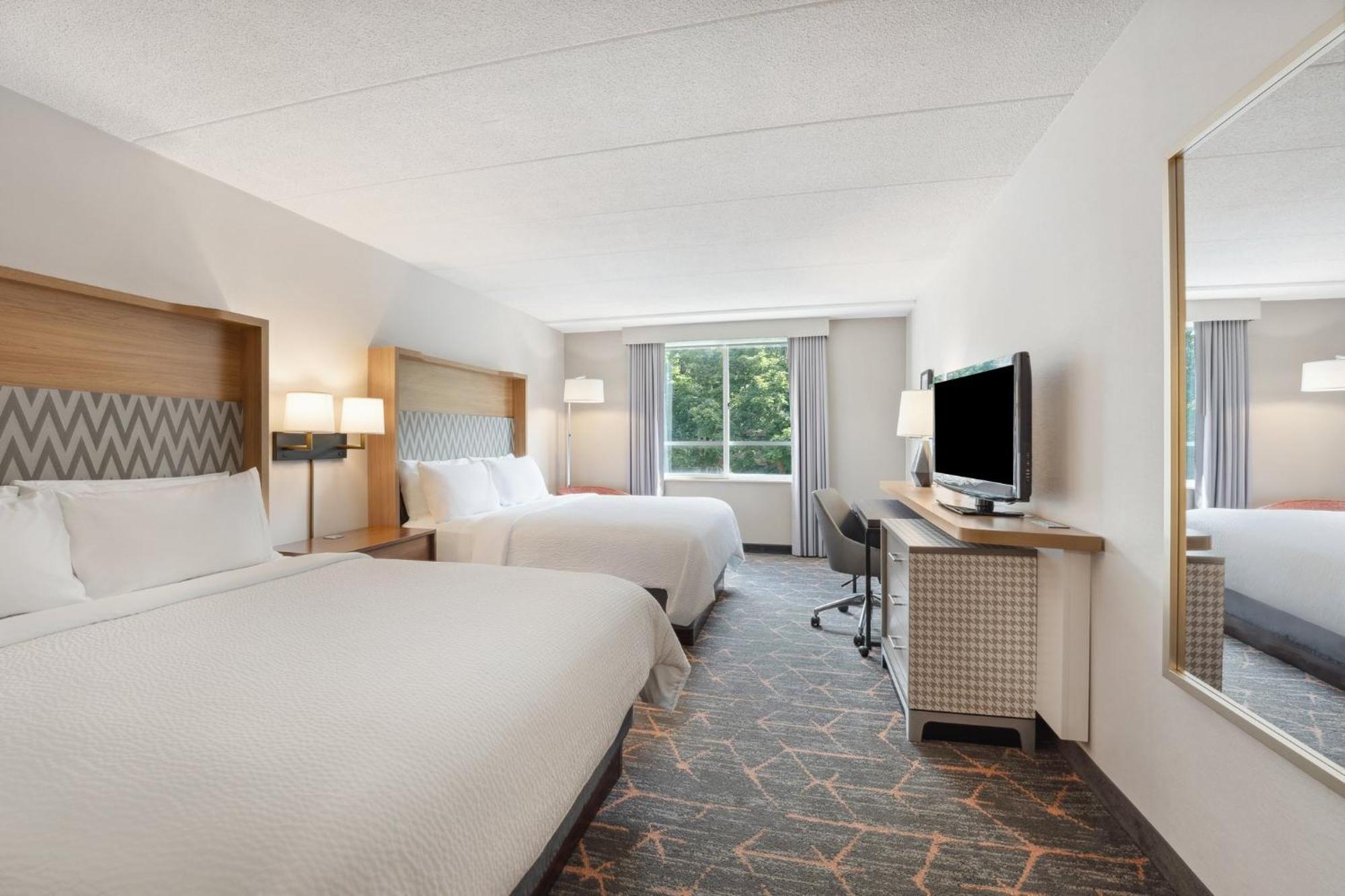 Holiday Inn Portsmouth By Ihg Экстерьер фото