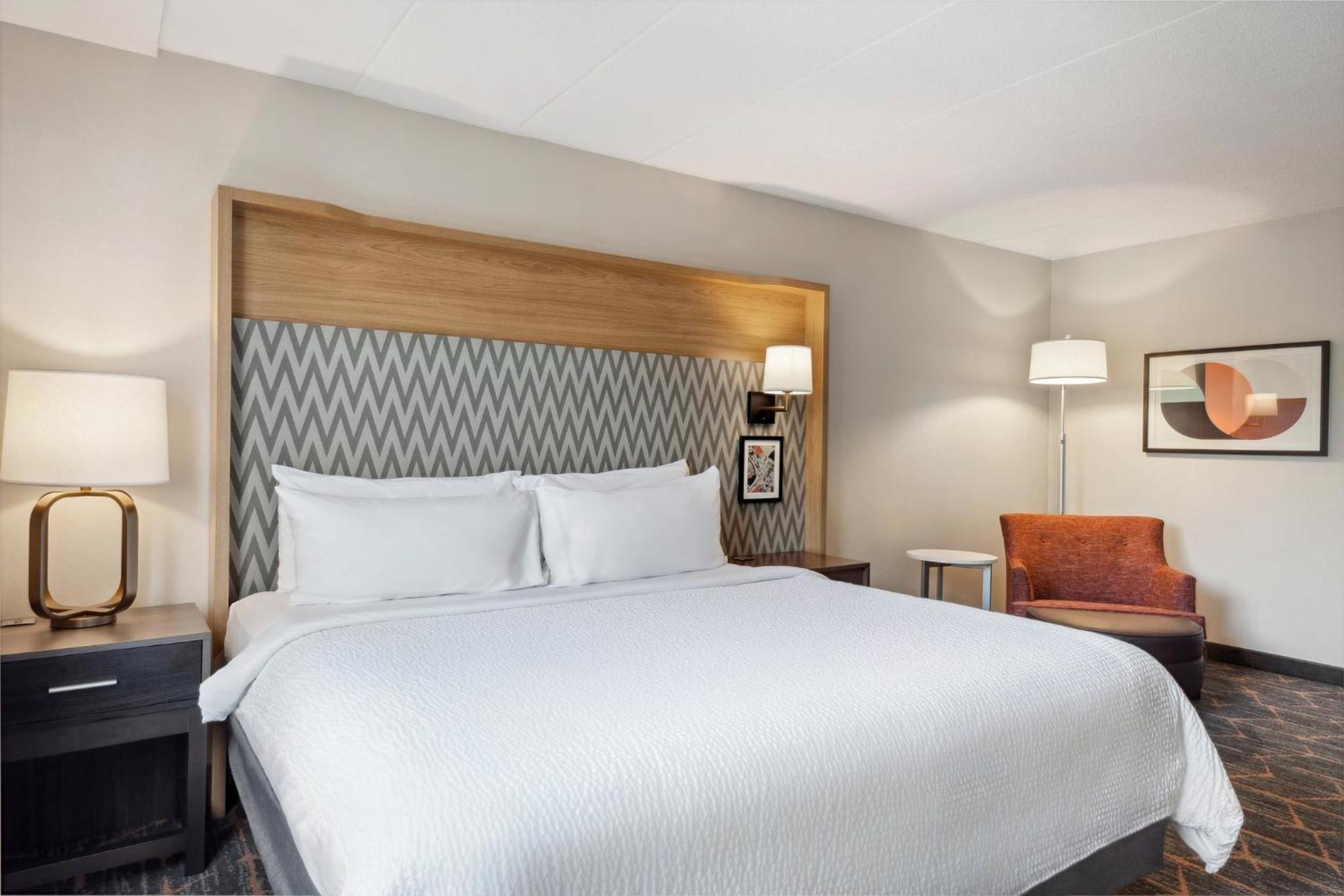 Holiday Inn Portsmouth By Ihg Экстерьер фото