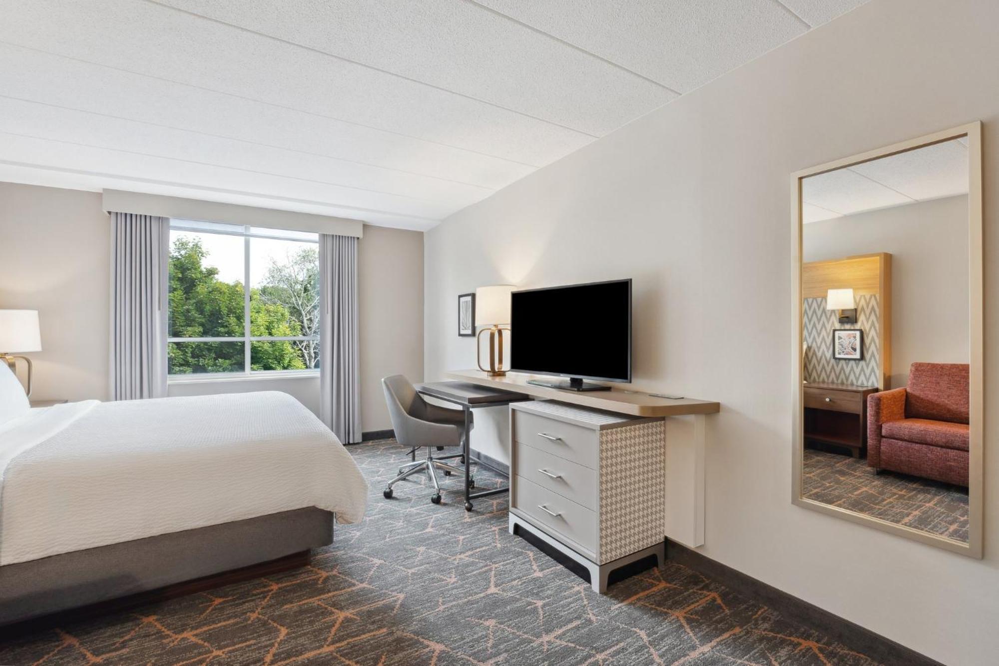 Holiday Inn Portsmouth By Ihg Экстерьер фото